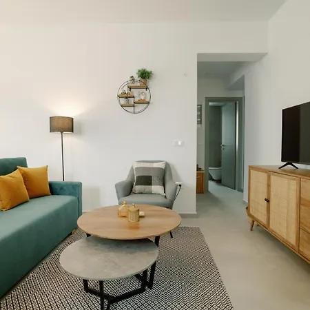 Loft - Luxe Living Apartment Ampavris