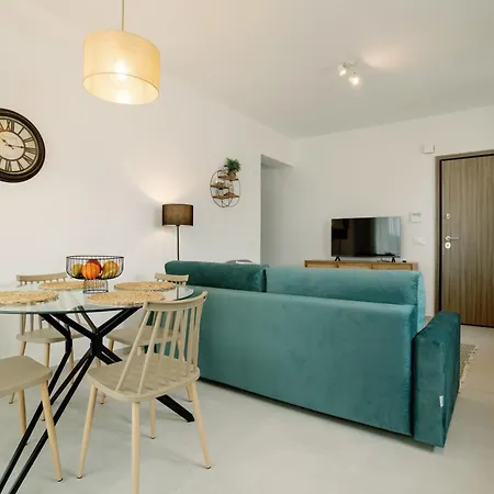 Apartment Loft - Luxe Living Ampavris